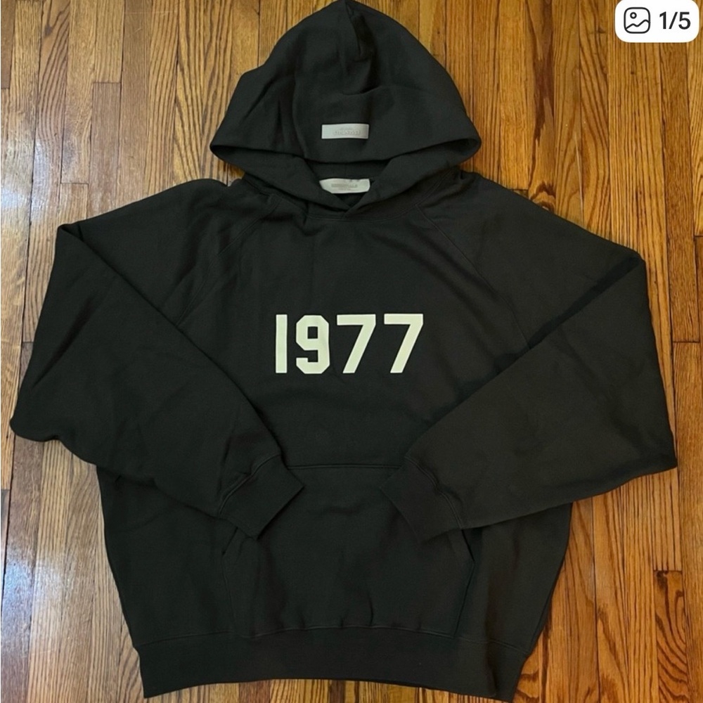 Essentials Black Hoodie with 1977 Design